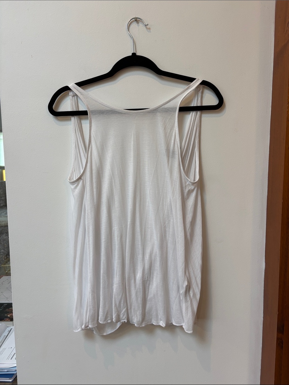 Forever 21 White Relaxed Scoop Neck Low Back Tank Top,Size Medium